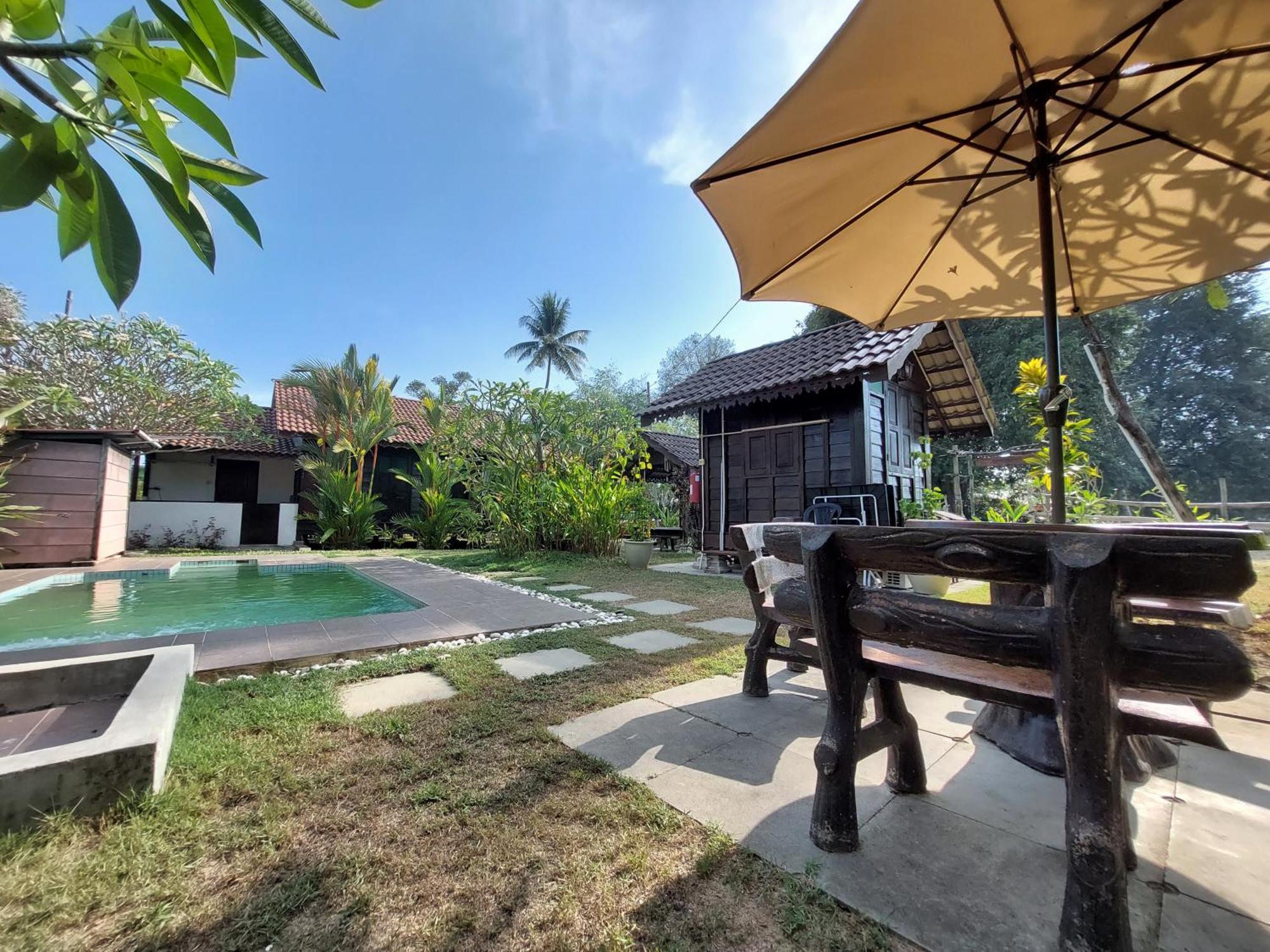 Kampung Tok Lembut Vacation Home Pantai Cenang  Εξωτερικό φωτογραφία