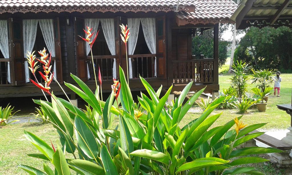 Kampung Tok Lembut Vacation Home Pantai Cenang  Εξωτερικό φωτογραφία